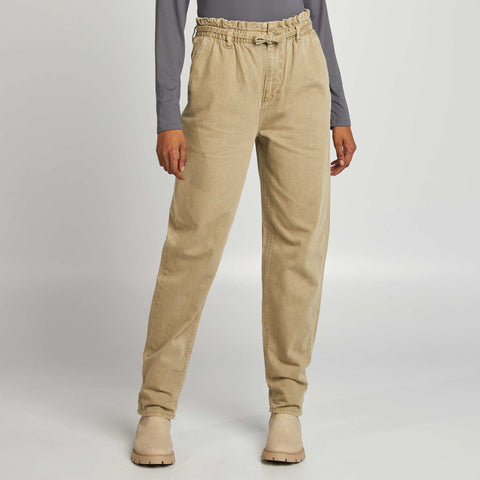 Pantalon en twill avec fine ceinture à nouer