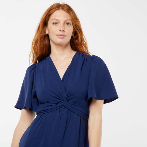 Robe longue avec col effet croisé et noué