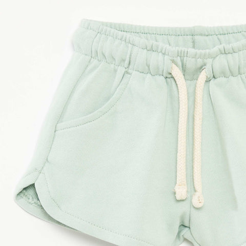 Short uni avec poches