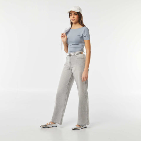 T-shirt cropped en maille stretch et avec dos nu