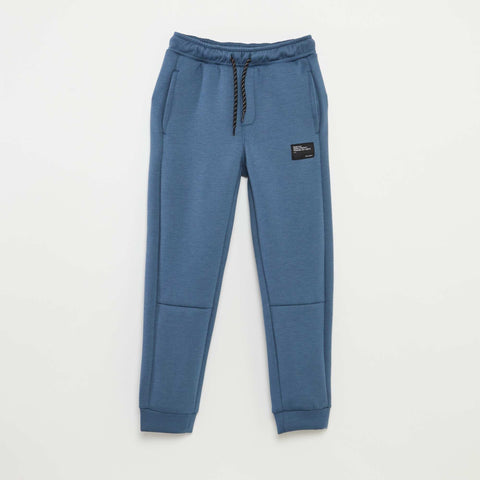 BLEU