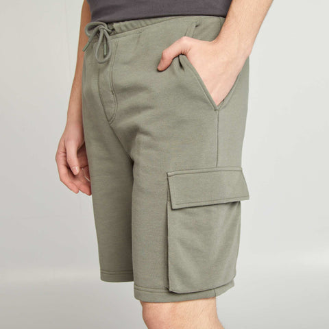 Short en molleton léger multipoches