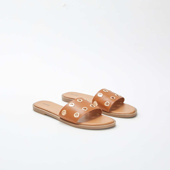 MARRON