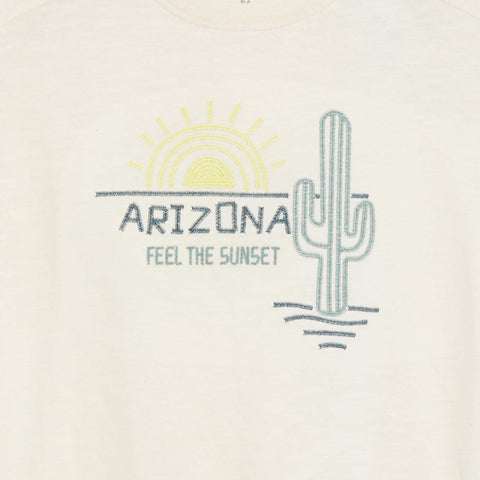 T-shirt avec découpes fantaisies et broderies