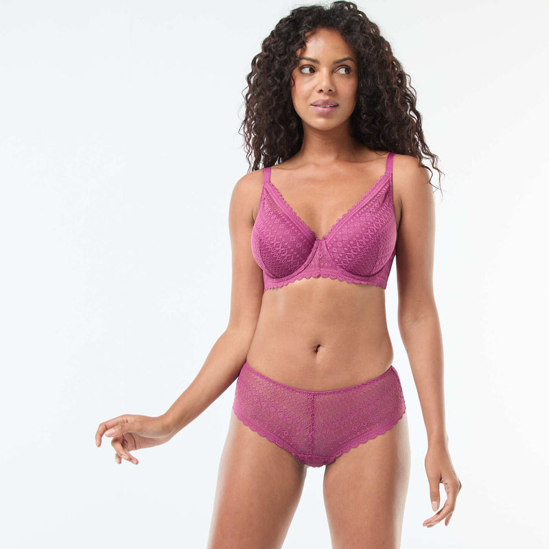 Soutien-gorge corbeille emboîtant en dentelle