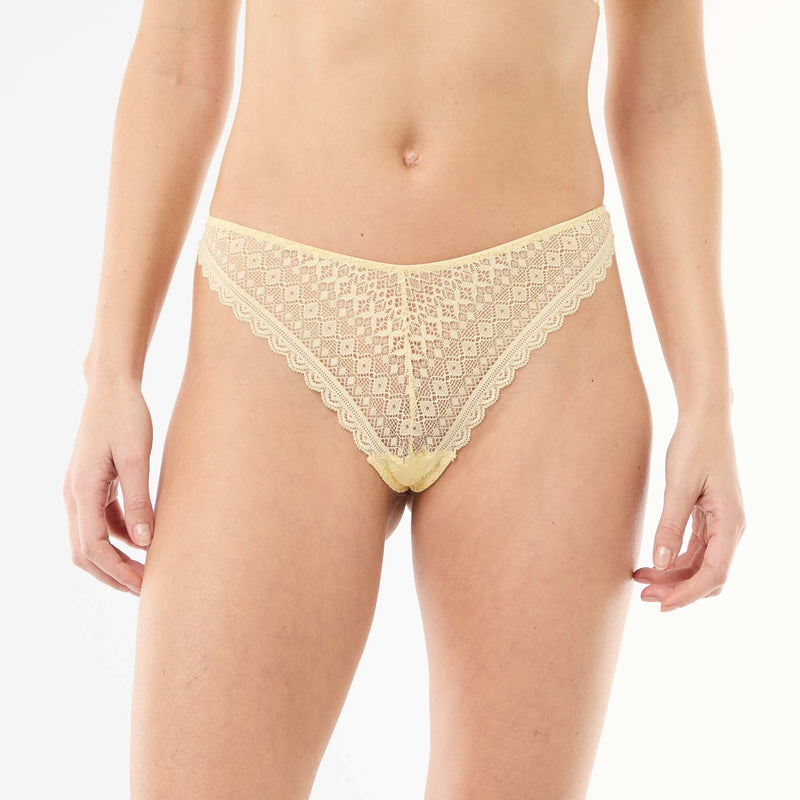 Tanga en dentelle