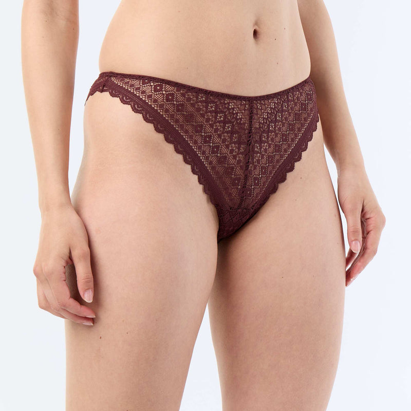 Tanga en dentelle