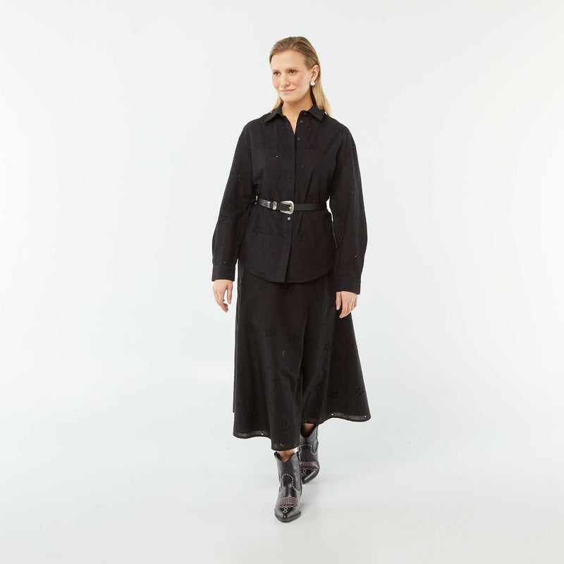 Chemise avec broderies anglaises