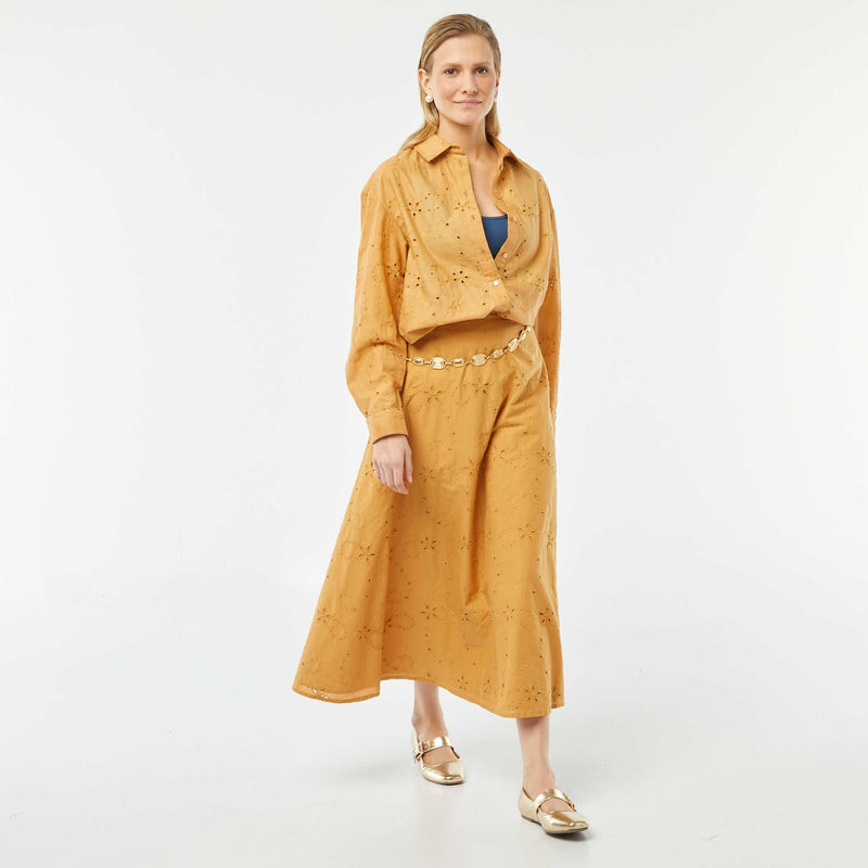 Chemise avec broderies anglaises