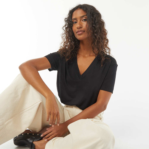 Tee-shirt manches courtes avec encolure en V