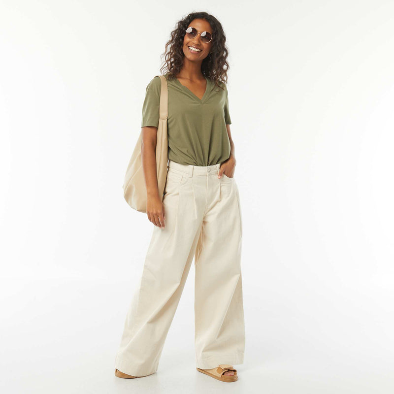 Tee-shirt manches courtes avec encolure en V