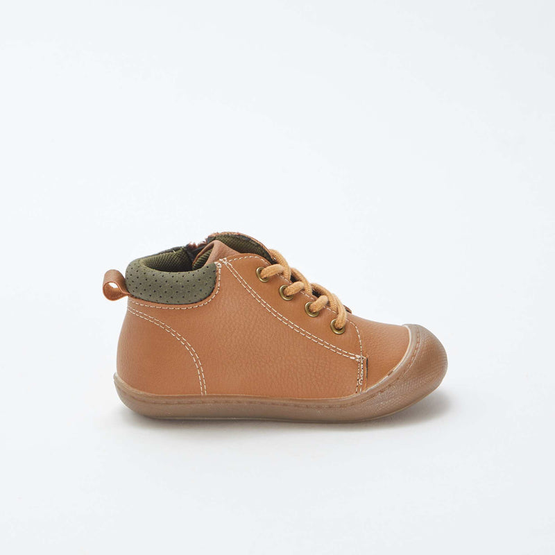 Chaussures à lacets