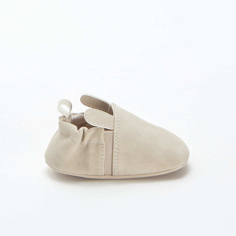 Chaussons en suédine avec oreilles en relief