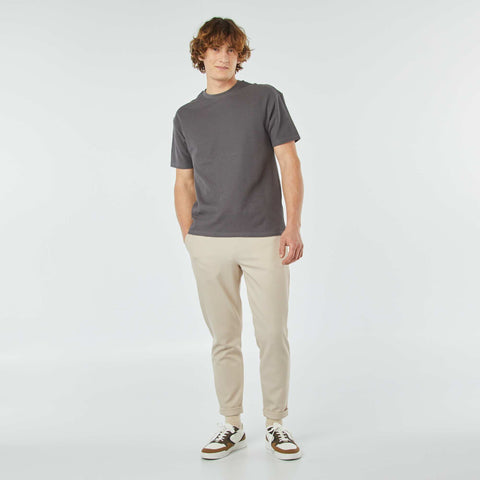 T-shirt uni texturé à manches courtes