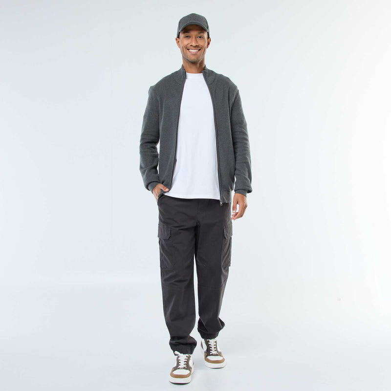 Gilet uni en maille avec 2 poches et col montant