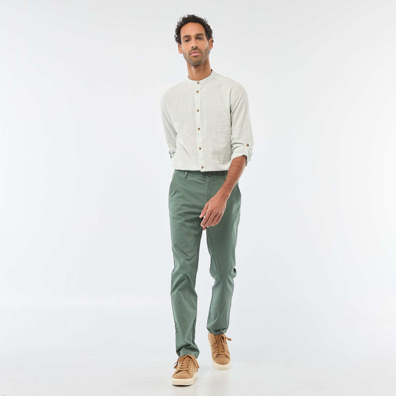 Chemise unie en lin mélangé et avec manches longues retroussables