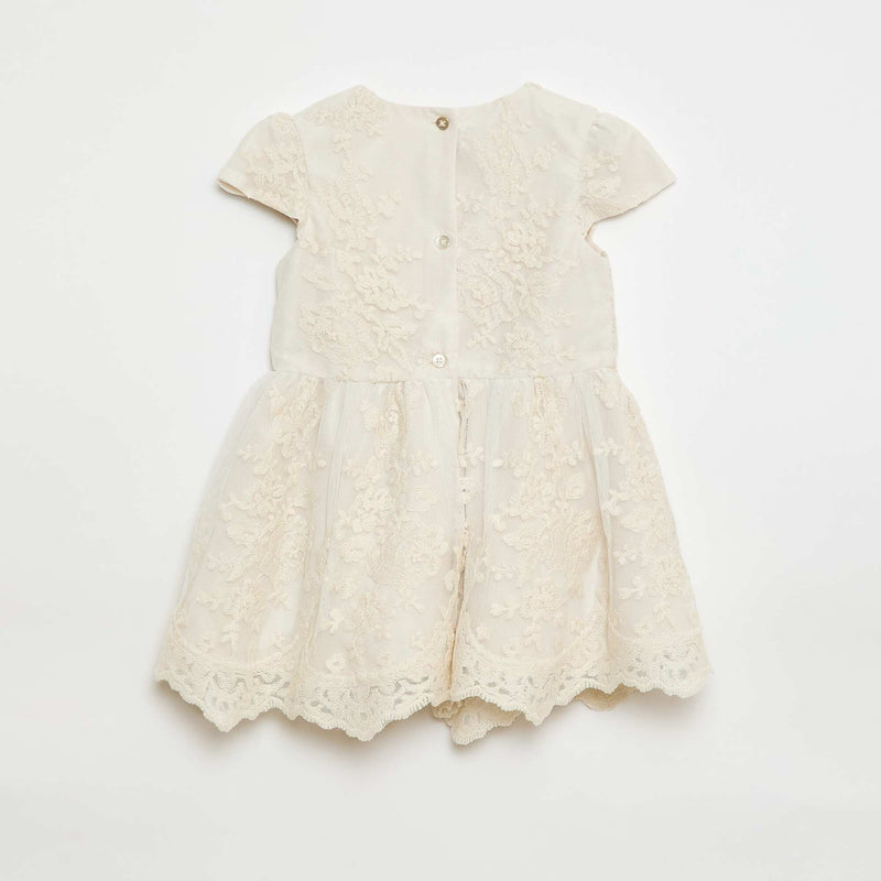Robe de cérémonie en tulle brodé