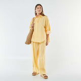 Jaune