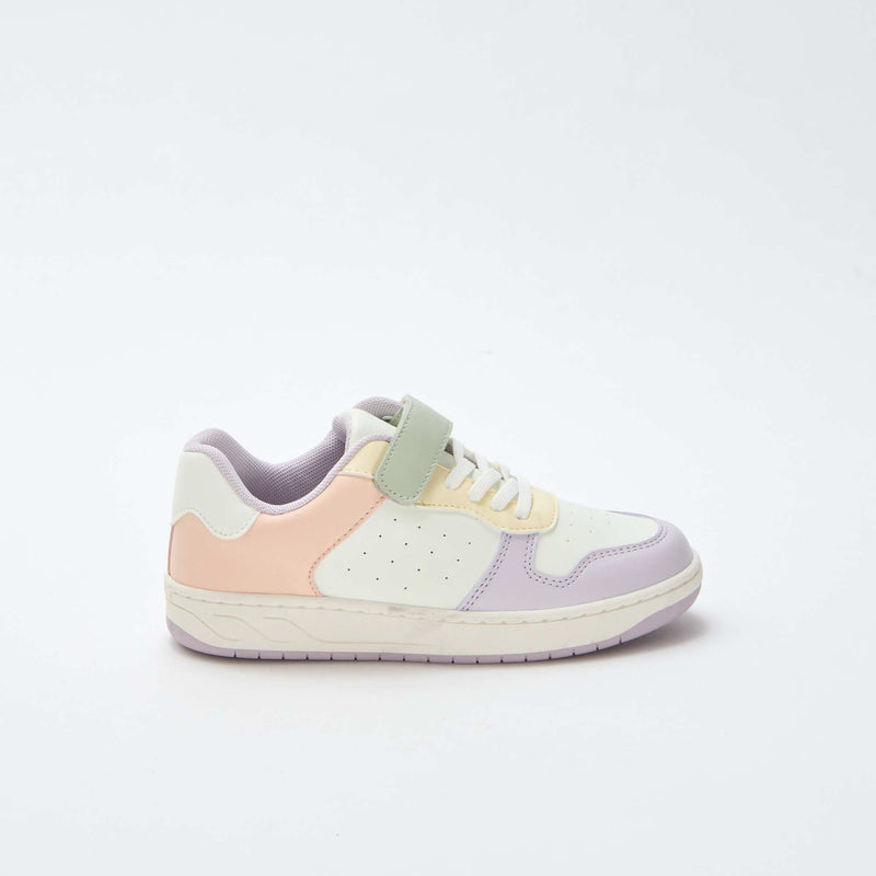 Baskets basses bicolores