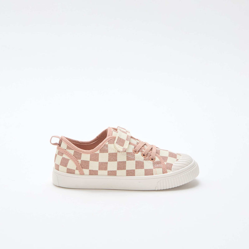 Baskets en toile imprimé damiers