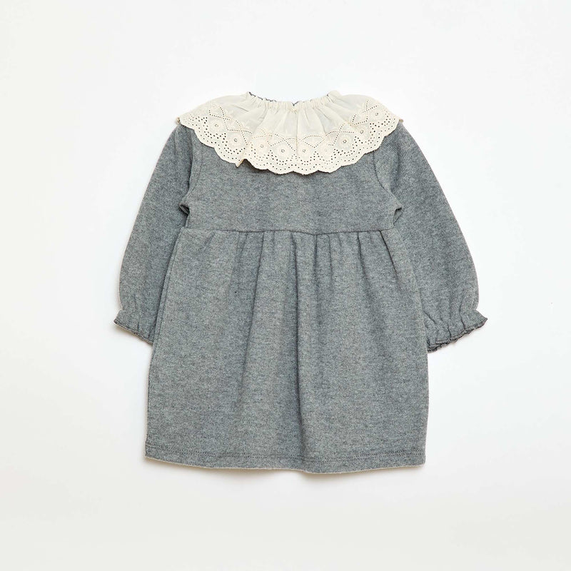 Robe en maille doudou avec col fantaisie