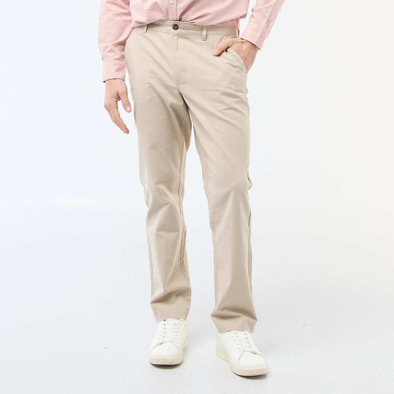 Chino uni taille standard