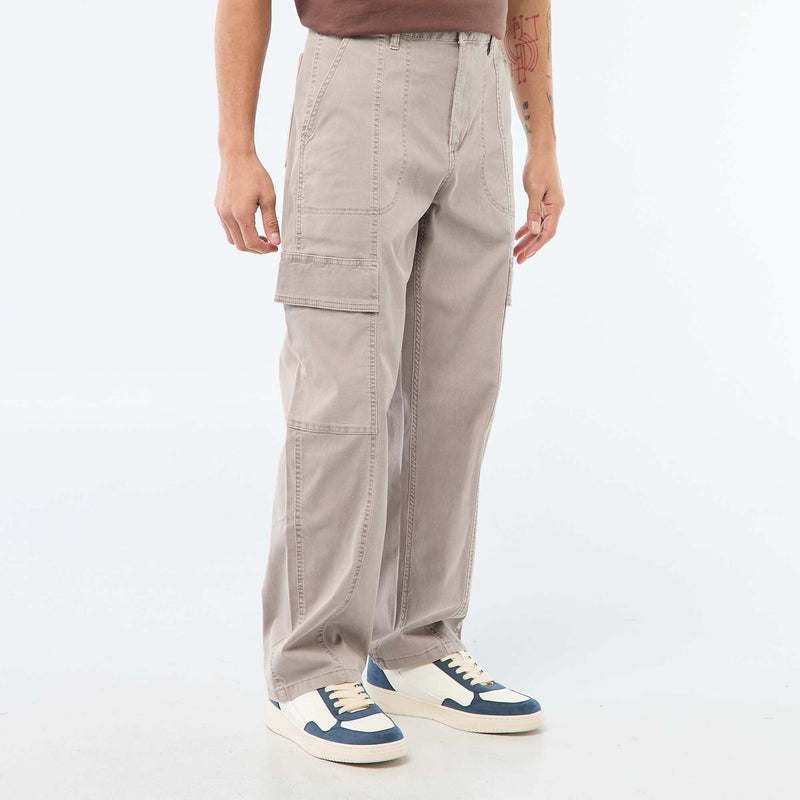 Pantalon multipoches uni coupe droite / Regular Fit