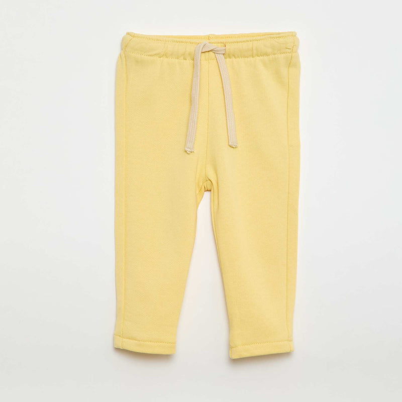 Jaune