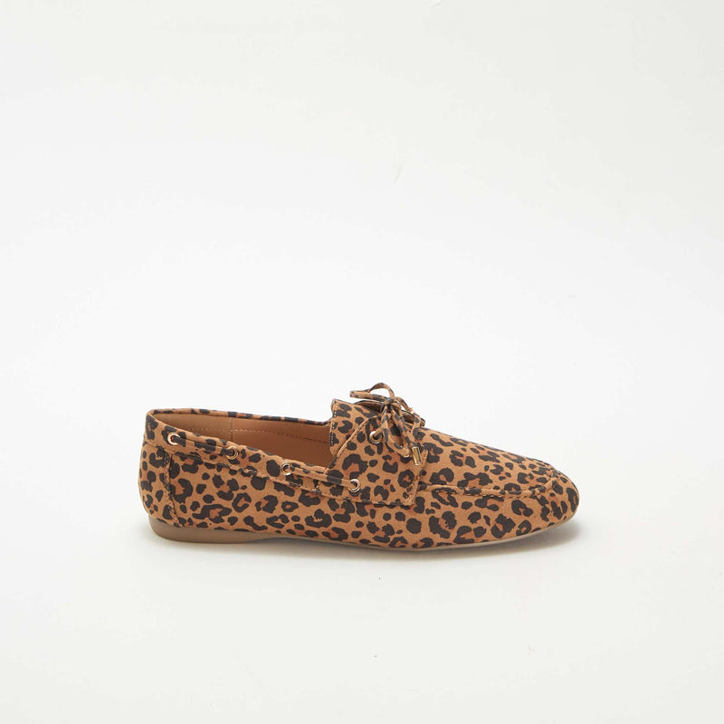 Chaussures bateau en léopard