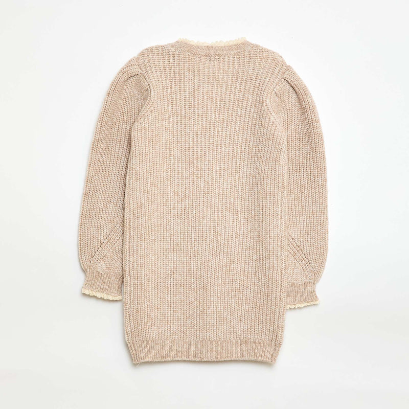 Robe pull avec col en dentelle