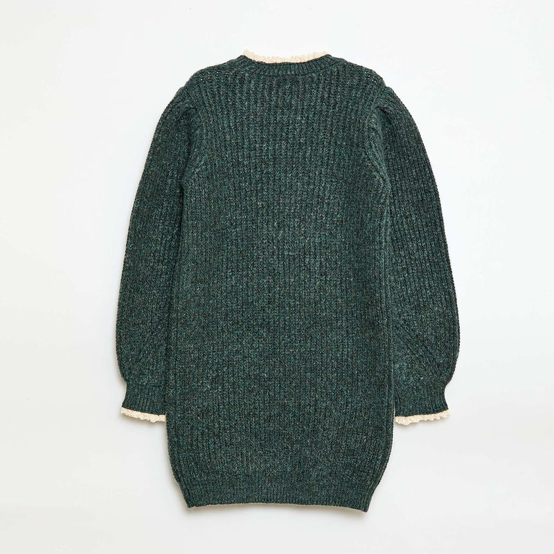Robe pull avec col en dentelle