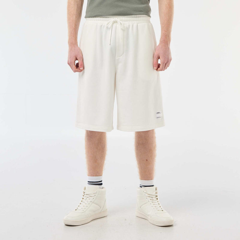Short avec patch en coton uni