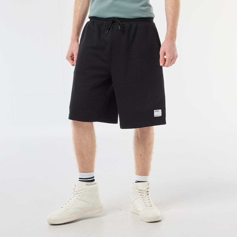Short avec patch en coton uni