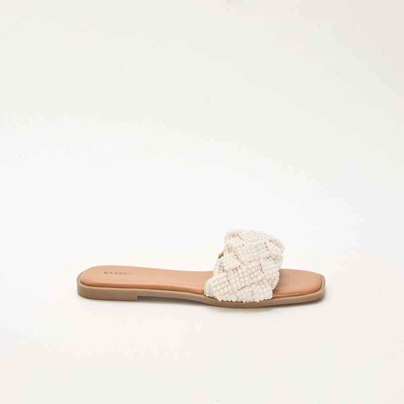 Sandales tressées perlées