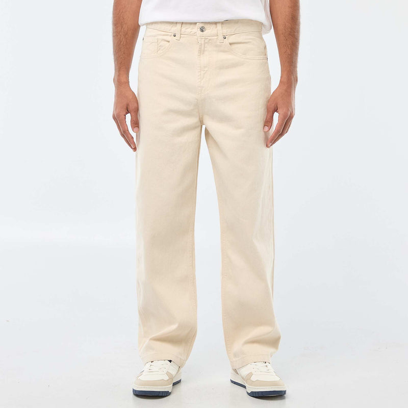 Jean large / relaxed fit à 5 poches