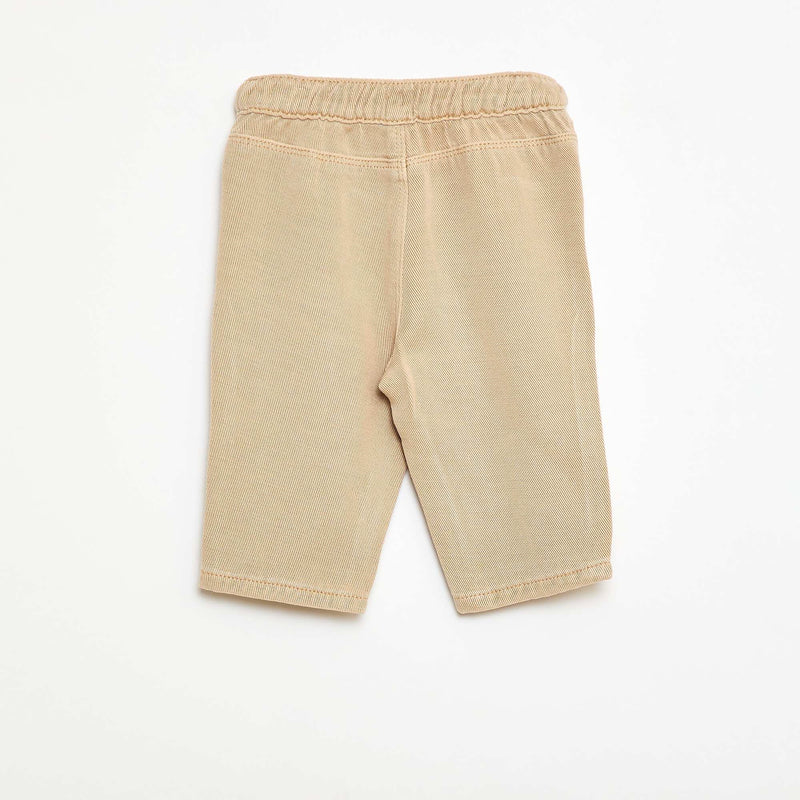 Pantalon uni en matière douce avec coupe relax fit