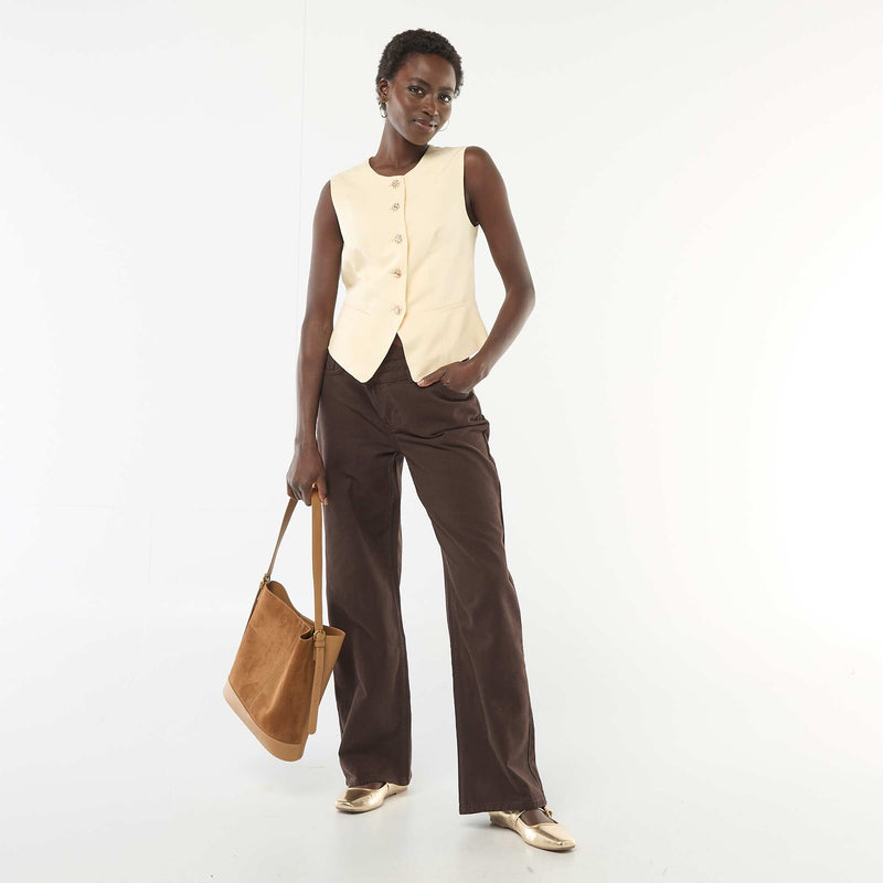 Veste de tailleur avec boutons dorés