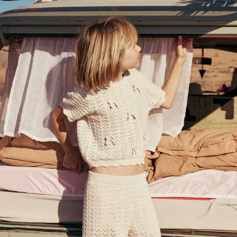 Pull en crochet à manches courtes