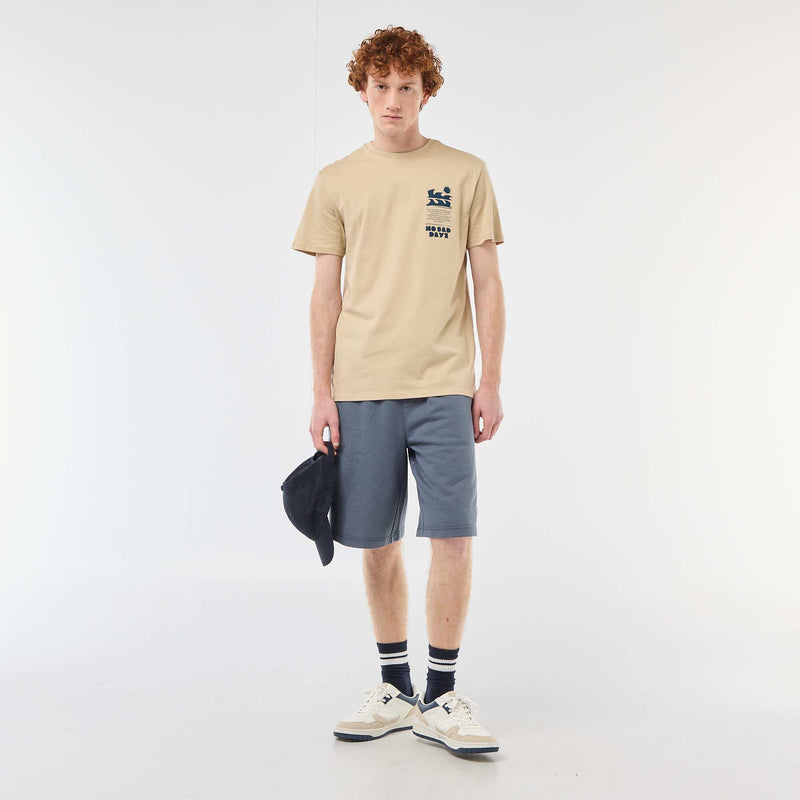 T-shirt imprimé placé en coton uni