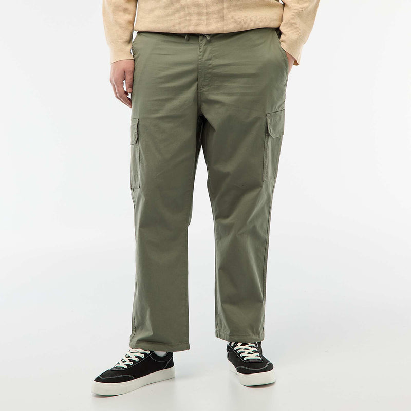 Pantalon multipoches coupe droite / regular fit