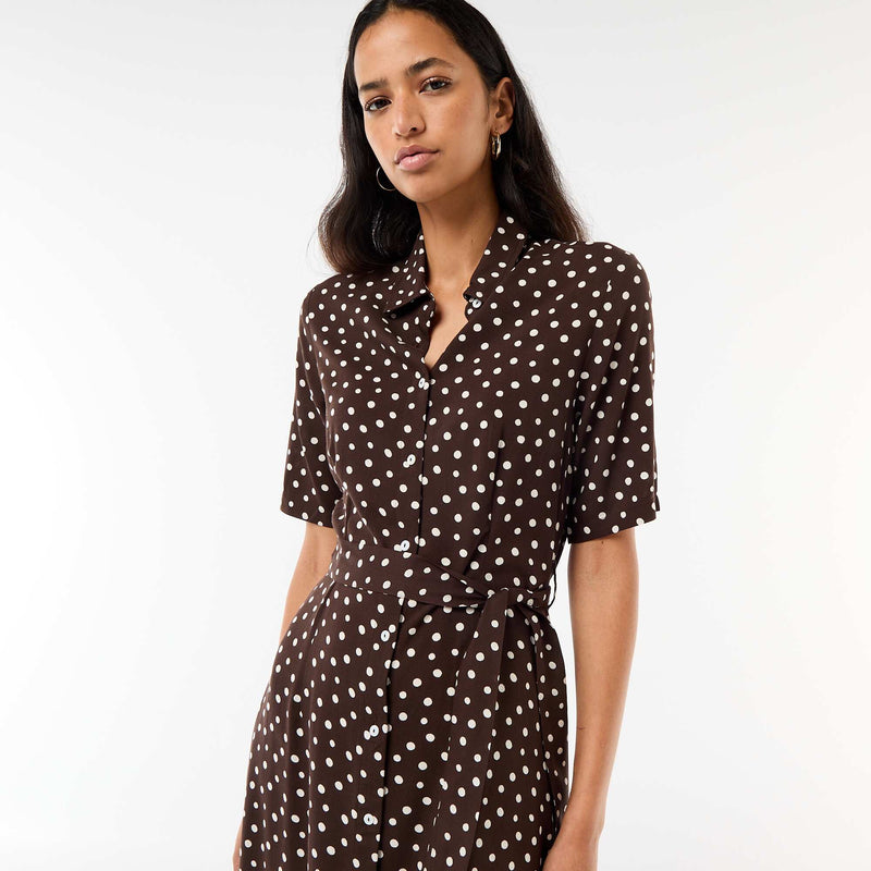Robe longue forme chemise avec ceinture à nouer all-over
