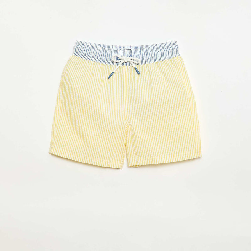 Jaune