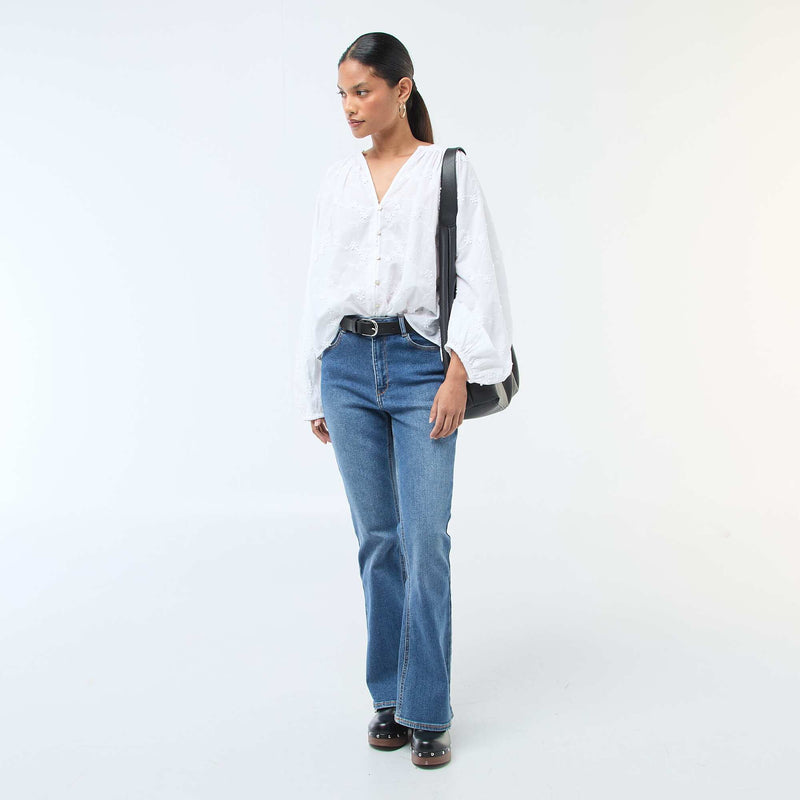 Blouse avec broderies fleurs