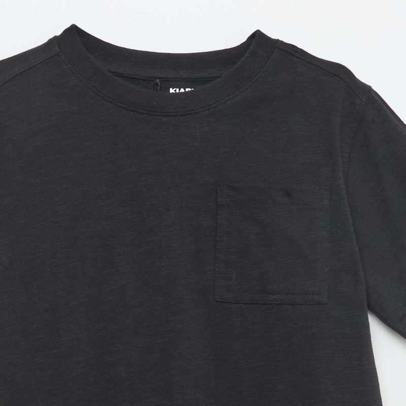 T-shirt loose