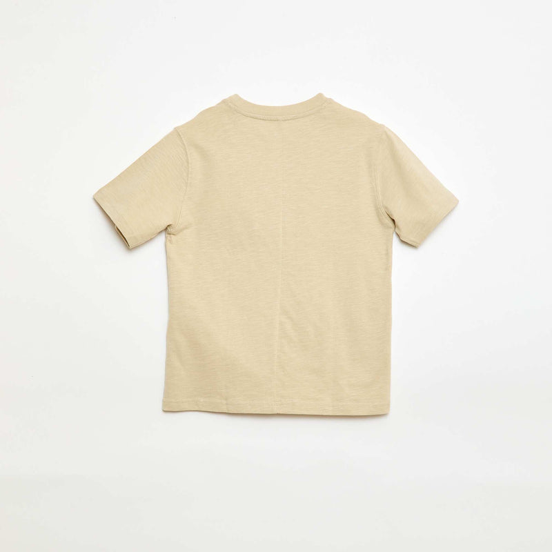 T-shirt loose
