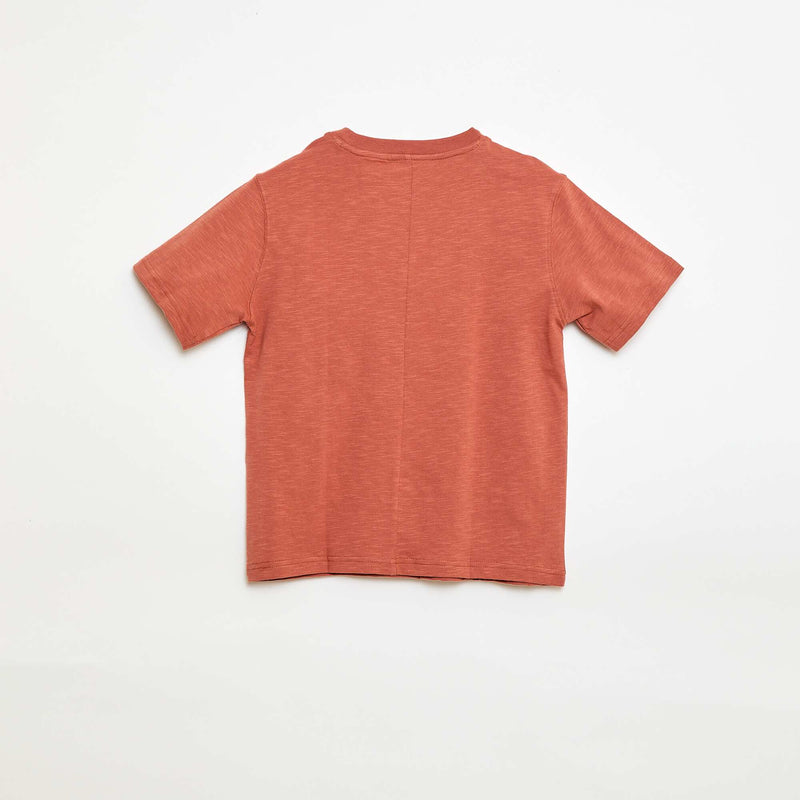 T-shirt loose