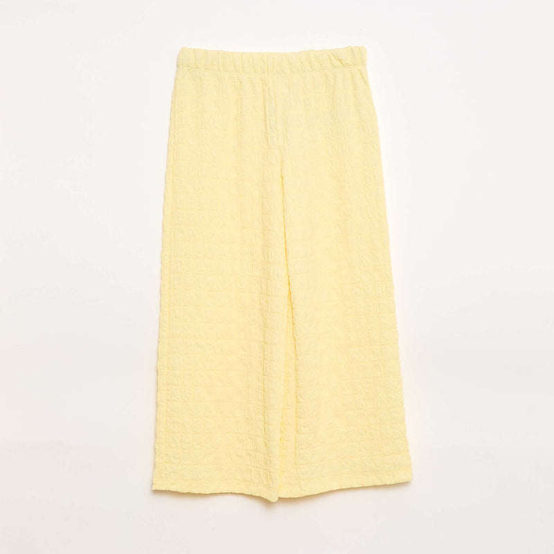 Jaune