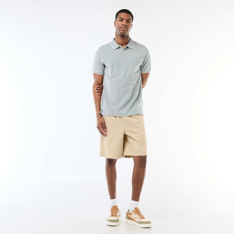 Polo avec broderie sur poitrine