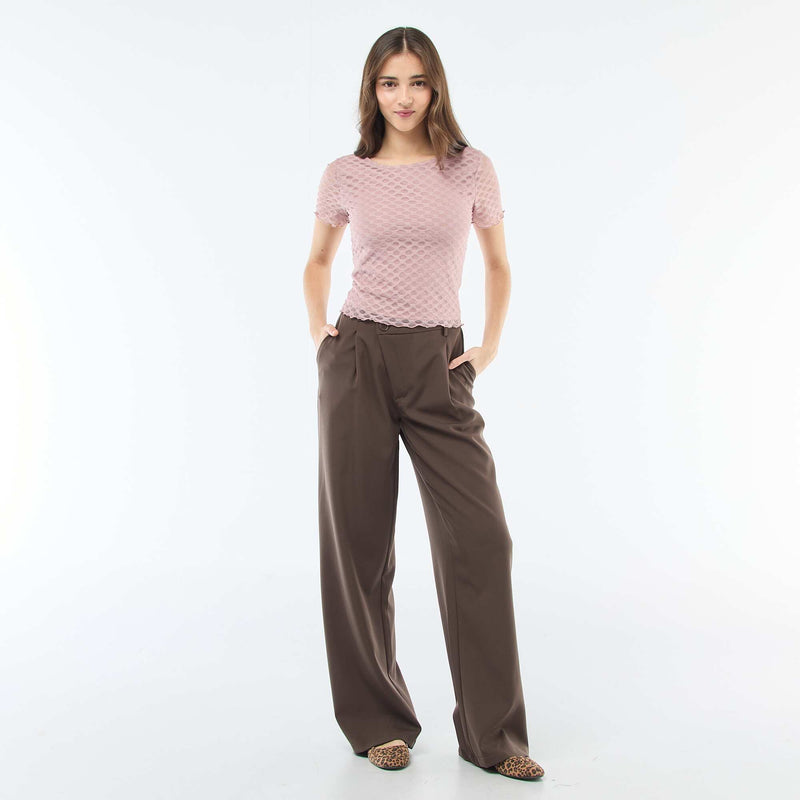 Tee-shirt en dentelle avec dos échancré