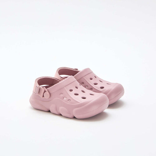 Paire de mules de plage fermées unie